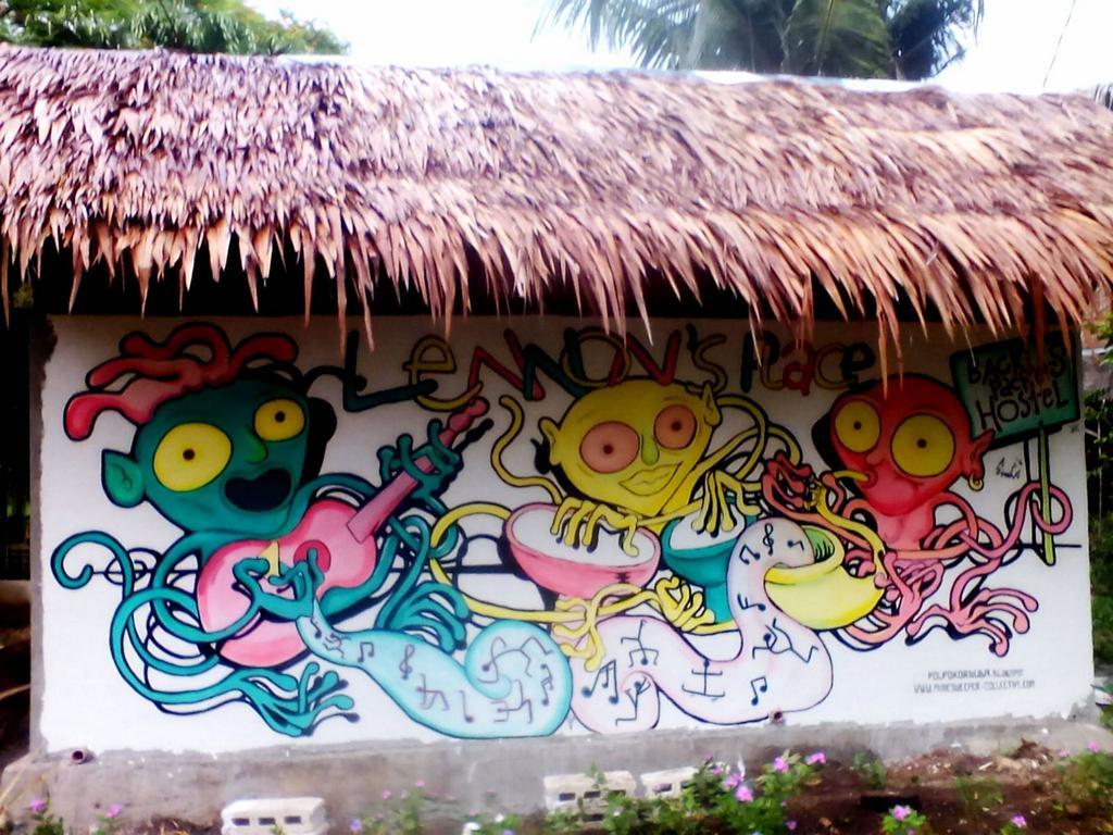Lennon'S Place Backpacker Hostel Panglao Eksteriør billede